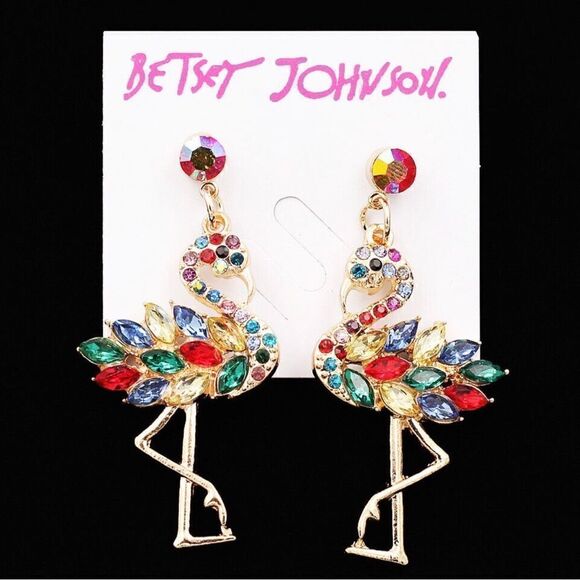 🦩 Betsey Johnson 🎉🎉Host Pick🎉🎉stunning dangle crystal flamingo earrings 🦩 - Picture 1 of 7